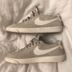 Nike Blazers Low size 7